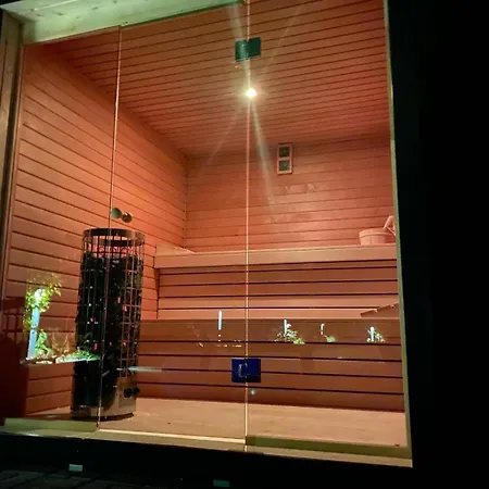 Estelle - Pool, Jacuzzi, Sauna - Balaton Villa