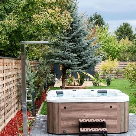 Estelle - Pool, Jacuzzi, Sauna - Balaton *