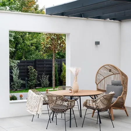 Villa Estelle - Pool, Jacuzzi, Sauna - Balaton