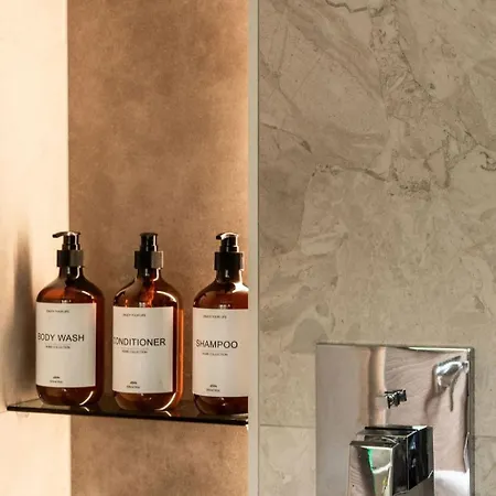 Estelle - Pool, Jacuzzi, Sauna - Balaton Villa Balatonkenese